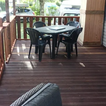 Mobil Place 26 Kamp alanı Villegusien-le-Lac